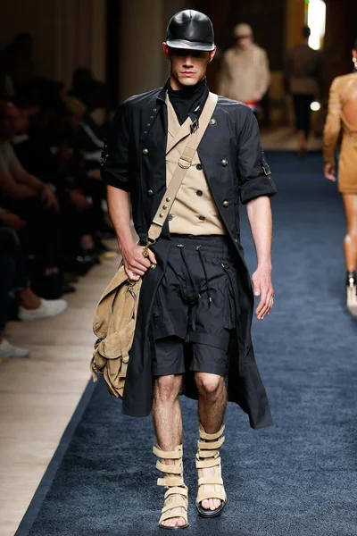 Look 39